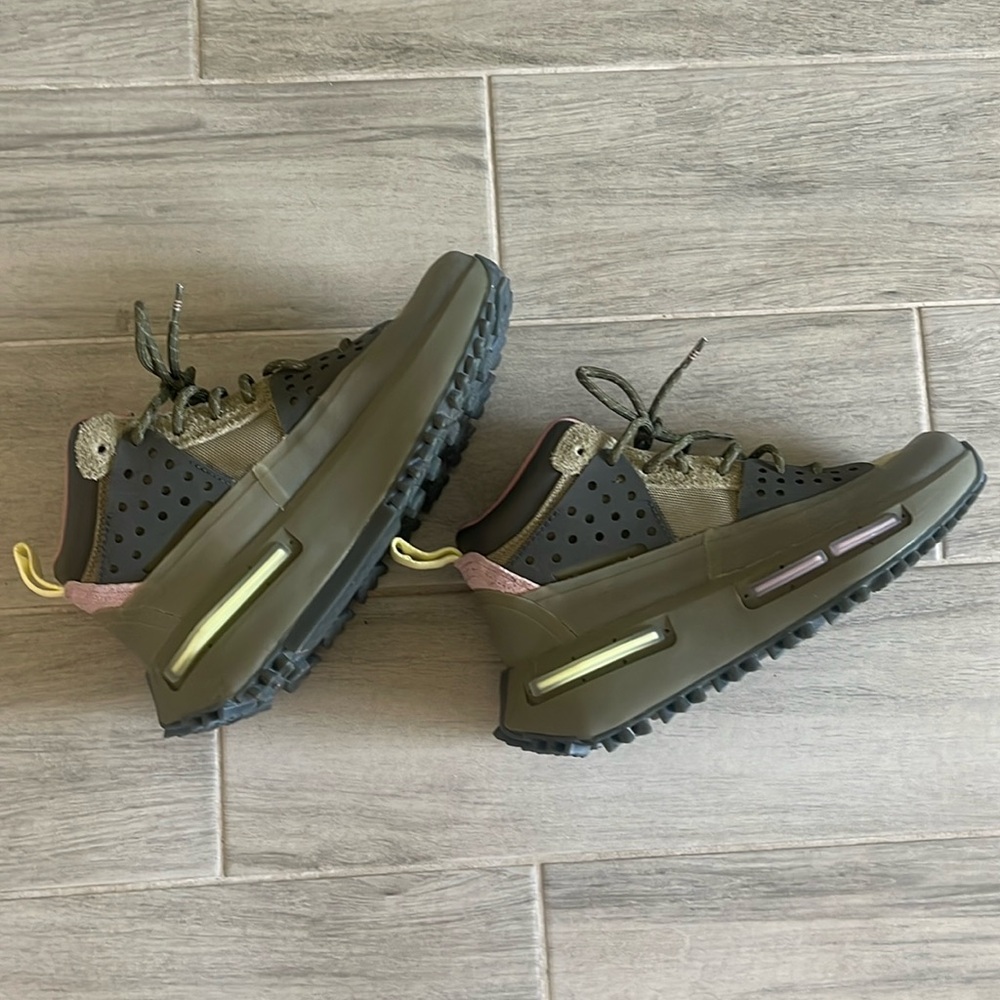 Adidas Human Race Hu NMD S1 RYAT Pharrell
Focus Size 7.5